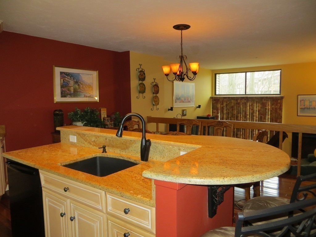 255 North Road, Unit 46 Chelmsford, MA 01824 - Photo 9 of 30