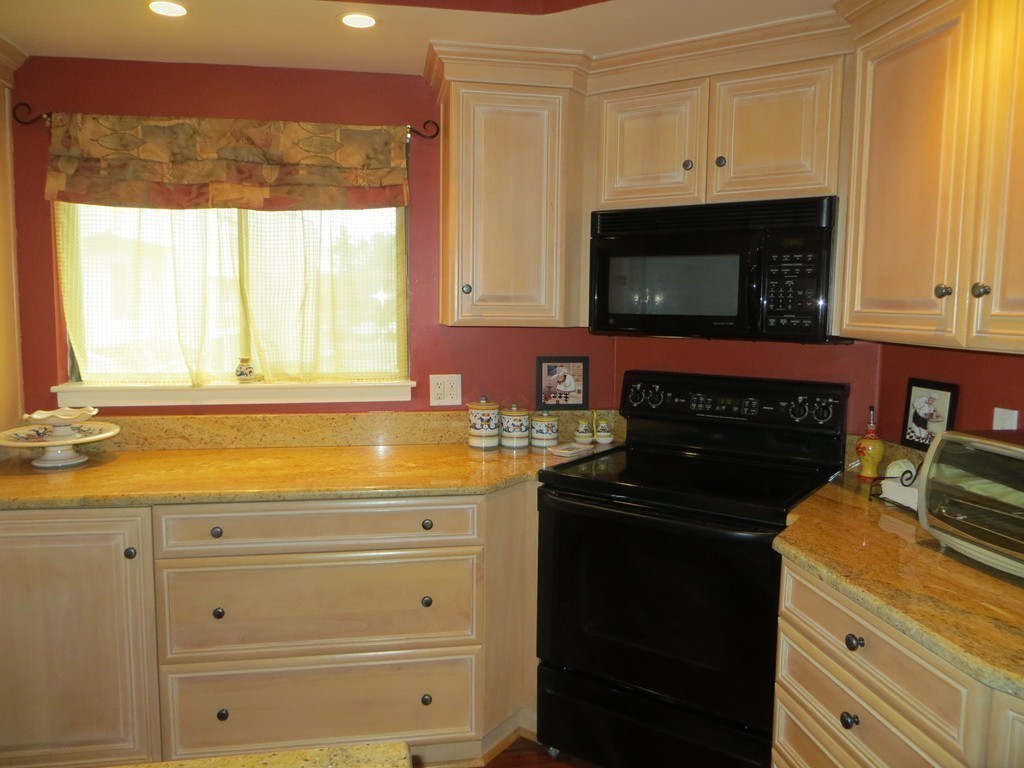 255 North Road, Unit 46 Chelmsford, MA 01824 - Photo 10 of 30