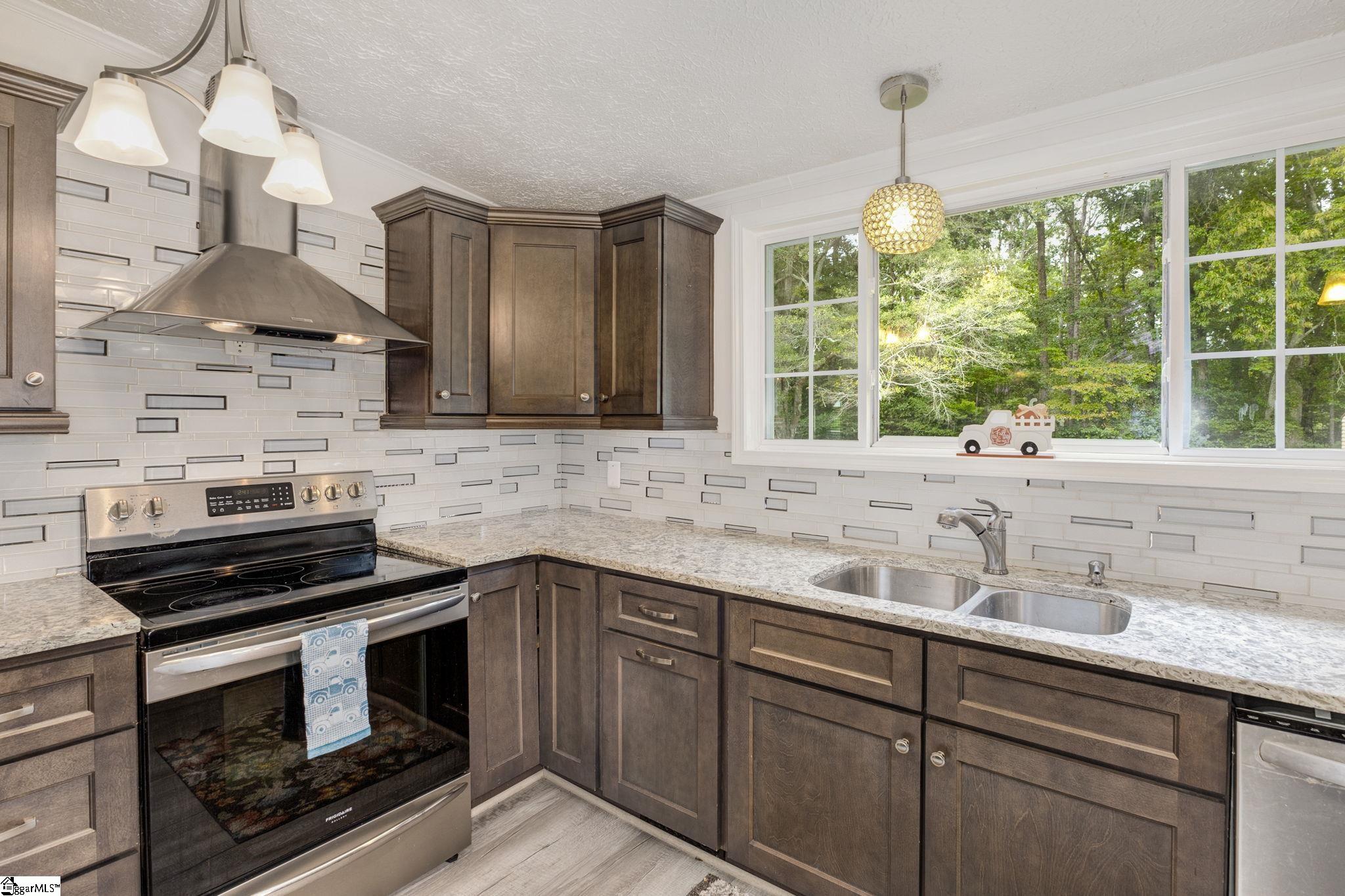 133 Acorn Trail Fountain Inn, SC 29644 - Photo 11 of 33 Gallery Image 11