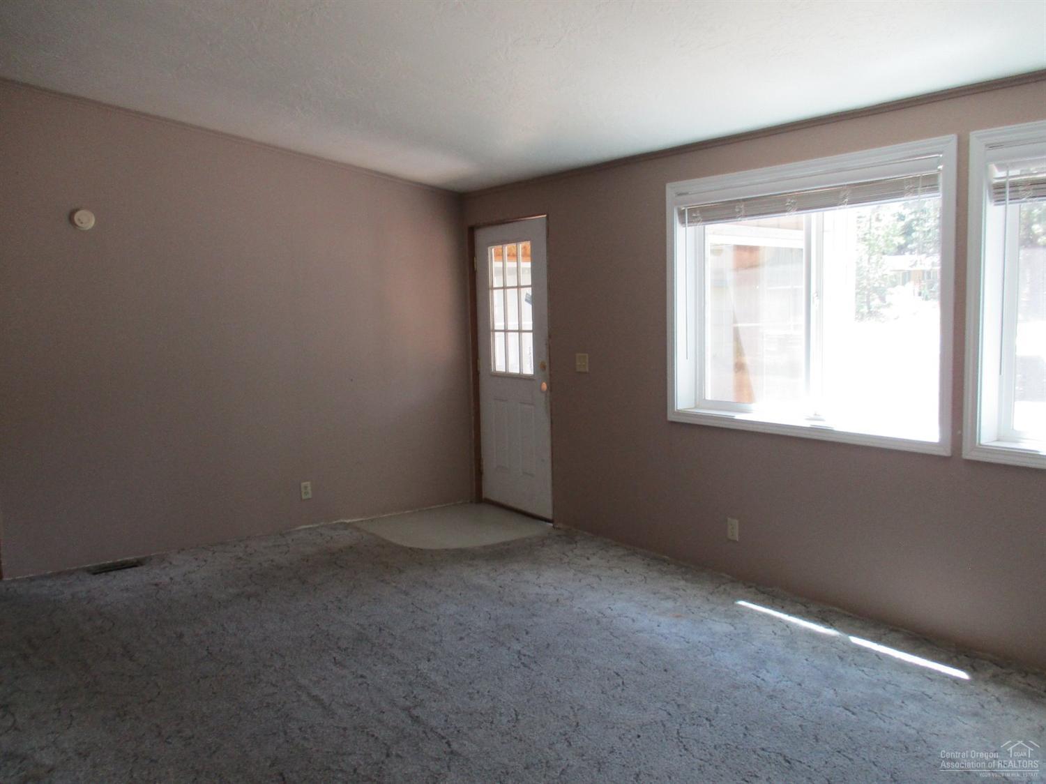 19138 Kiowa Road Bend, OR 97702 - Photo 3 of 15 Additional Photo