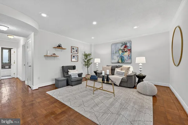 $2,399 | 1727 Massachusetts Avenue Northwest, Unit 807, Washington, DC 20036