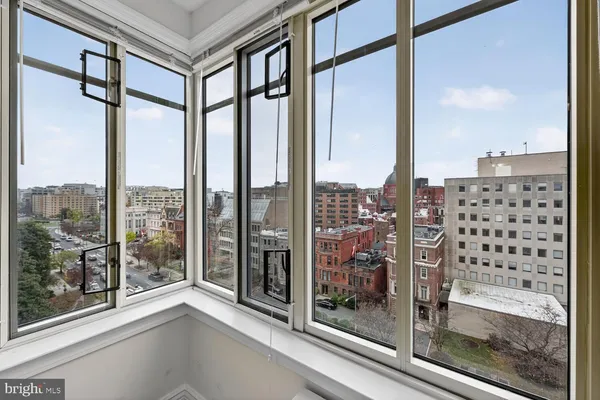 $2,399 | 1727 Massachusetts Avenue Northwest, Unit 807, Washington, DC 20036