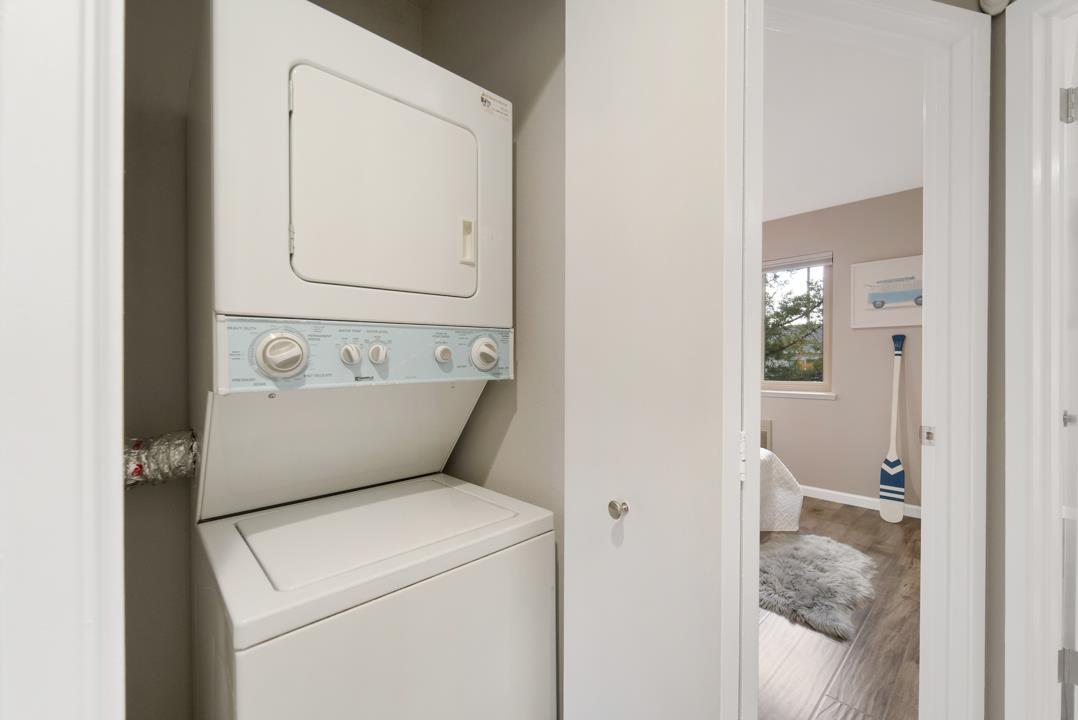 2865 South Bascom Avenue, Unit 902 San Jose, CA 95124 - Photo 21 of 29 a bathroom with a toilet sink and mirror