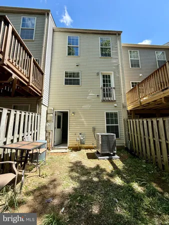 $2,595 | 1874 Tiger Lily Circle, Woodbridge, VA 22192