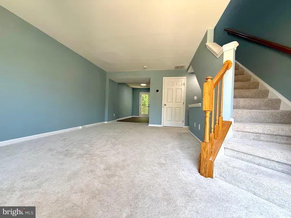 $2,595 | 1874 Tiger Lily Circle, Woodbridge, VA 22192