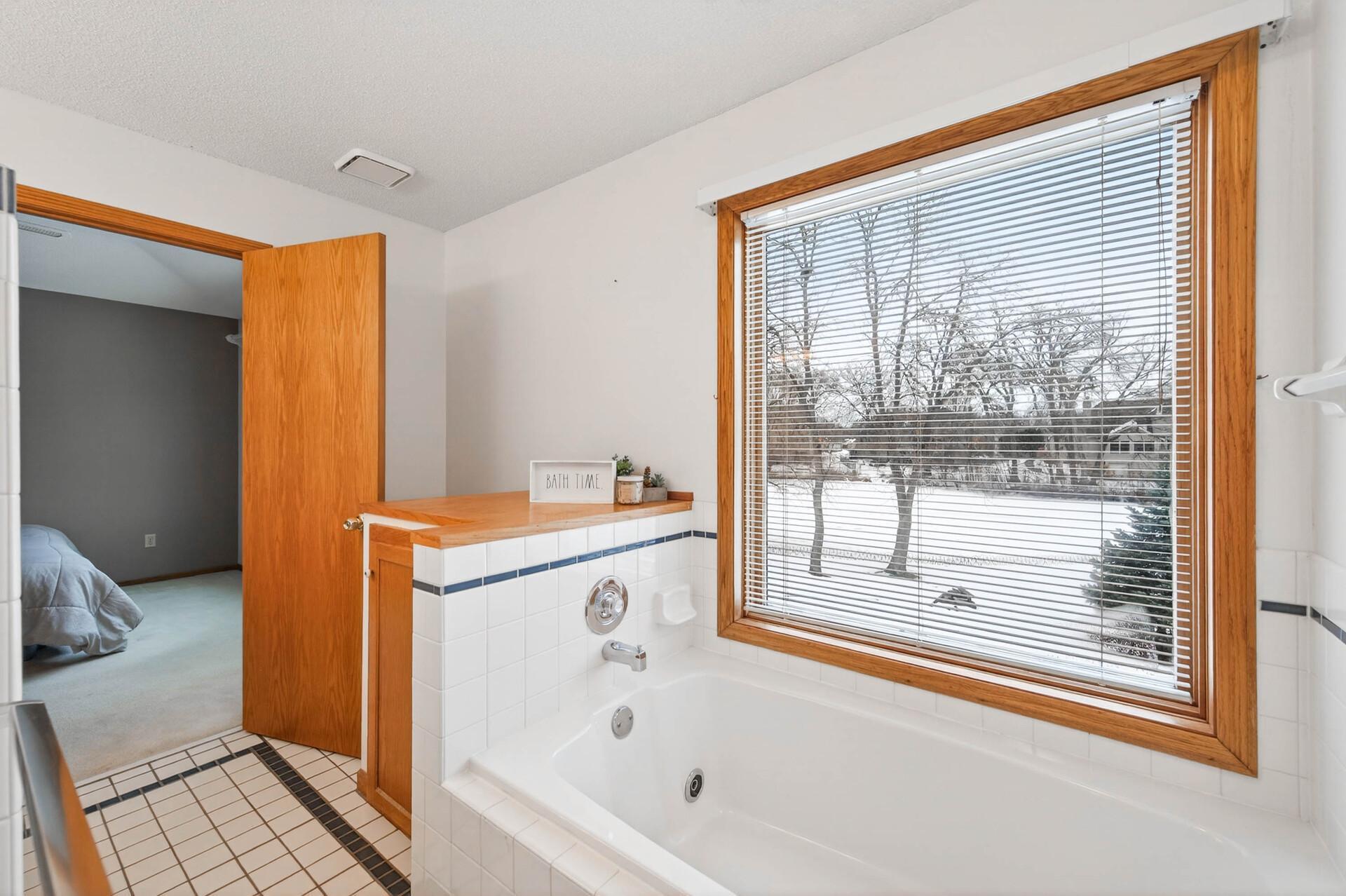 6397 Fawn Lane Circle Pines, MN 55014 - Photo 17 of 35