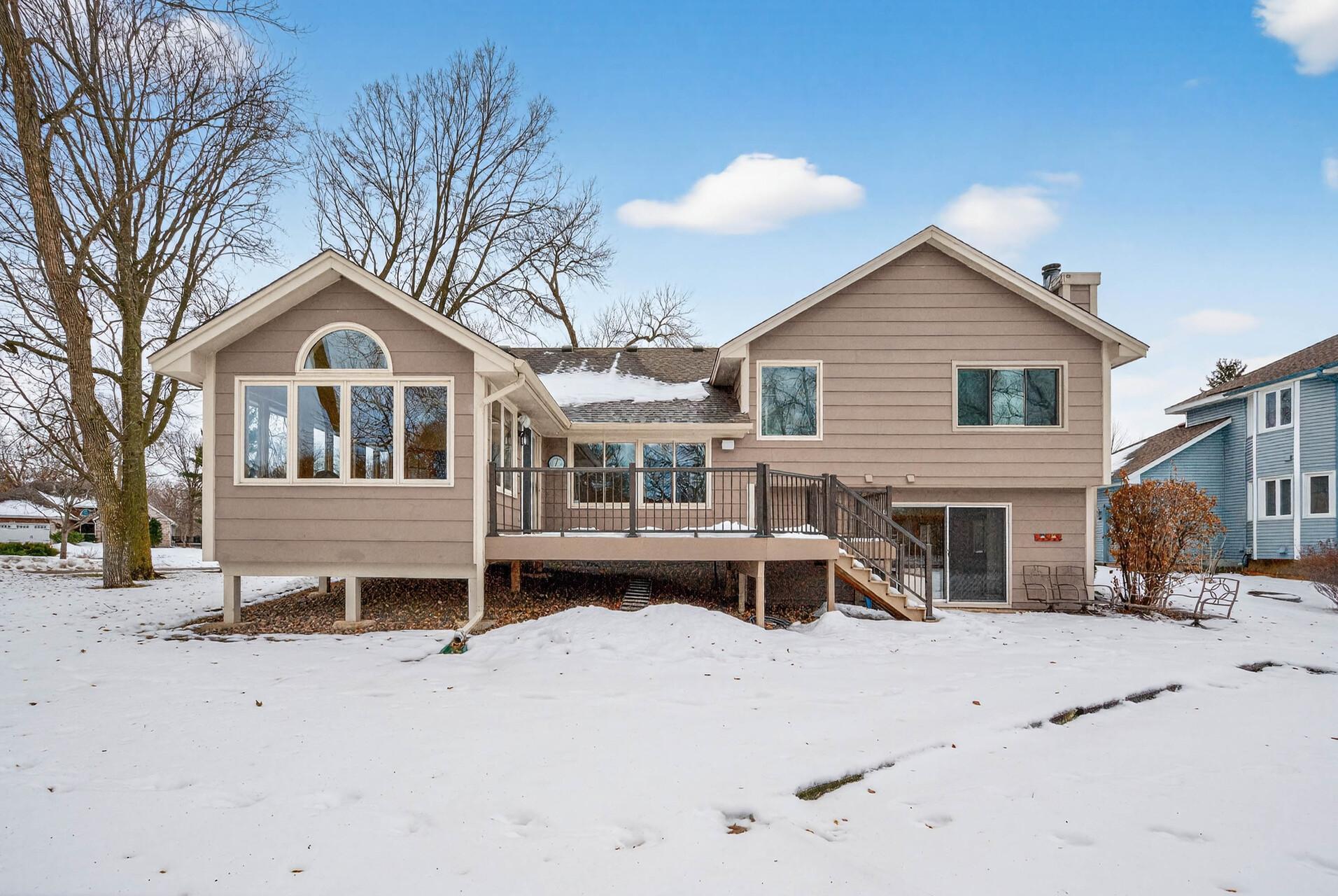 6397 Fawn Lane Circle Pines, MN 55014 - Photo 5 of 35