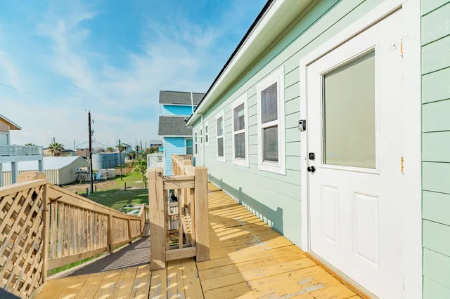 $460,000 | 13111 Gulf Beach Drive, Freeport, TX 77541