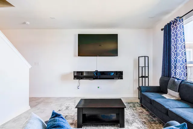 $2,595 | 23314 Stahl Creeks Lane, Spring, TX 77373