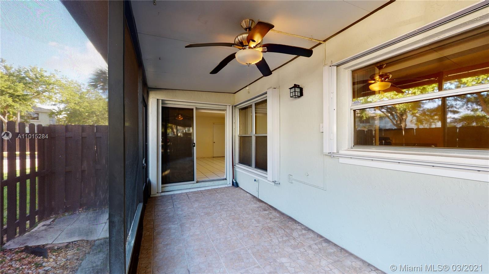 4822 Grapevine Way Davie, FL 33331 - Photo 17 of 36