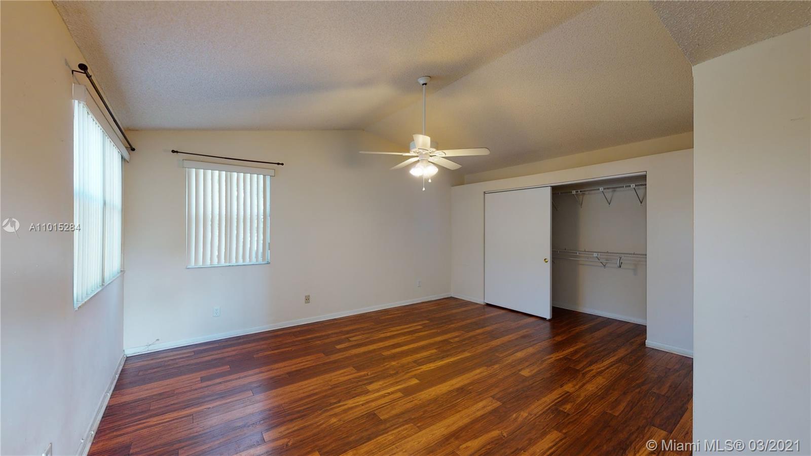4822 Grapevine Way Davie, FL 33331 - Photo 27 of 36