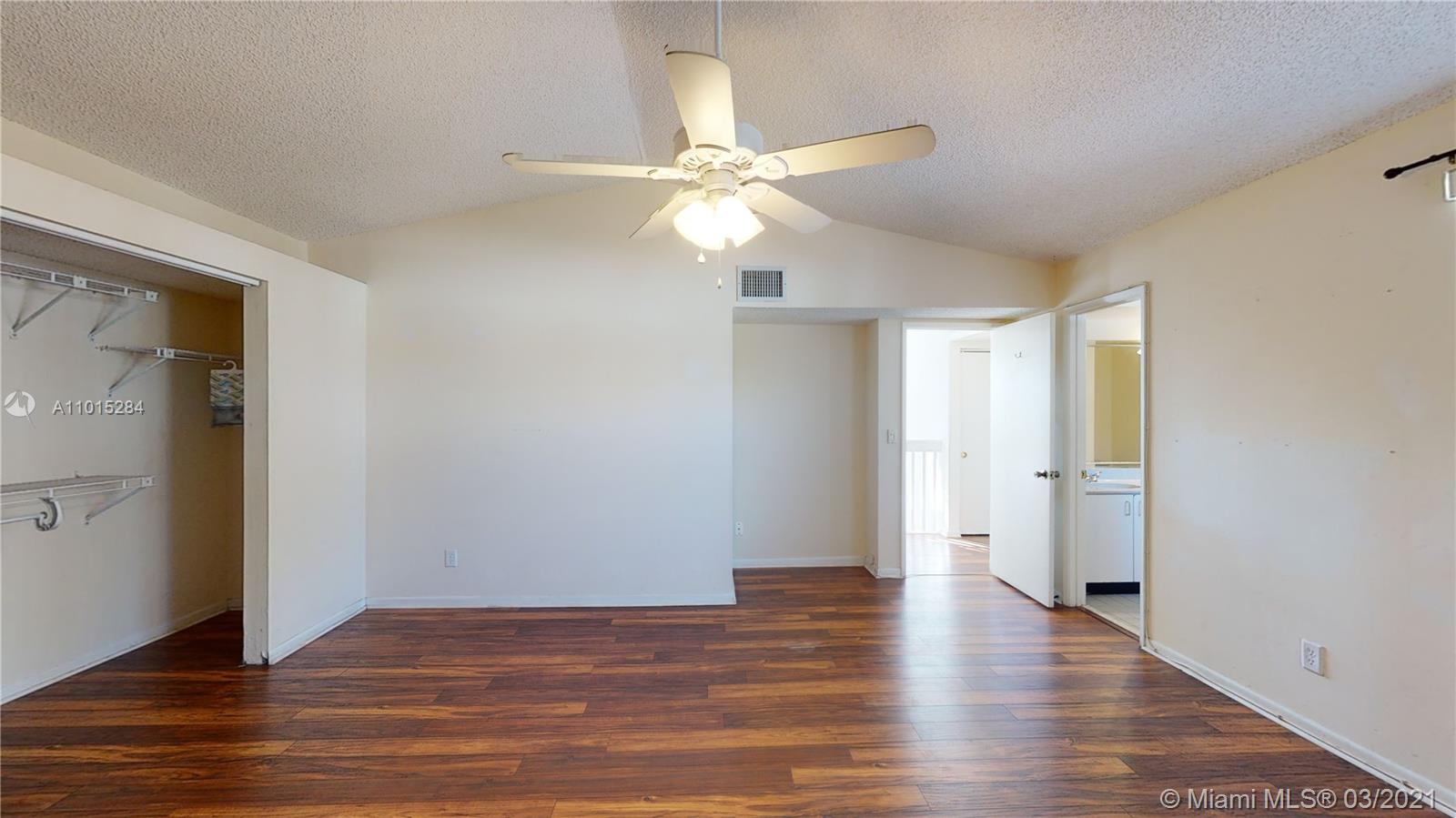 4822 Grapevine Way Davie, FL 33331 - Photo 28 of 36