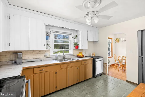 $376,000 | 80 Lorenzo Drive, Fredericksburg, VA 22405