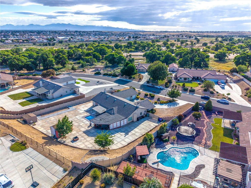 13997 Riverside Drive Apple Valley, CA 92307 - Photo 46 of 55