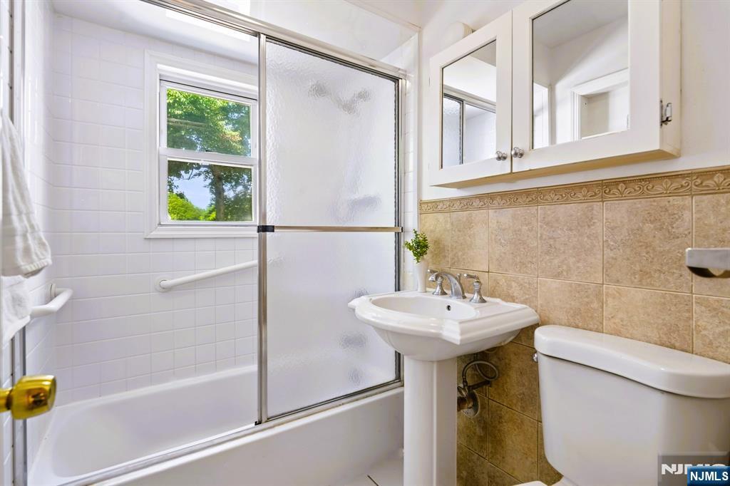 727 Palisade Road Union, NJ 07083 - Photo 17 of 28