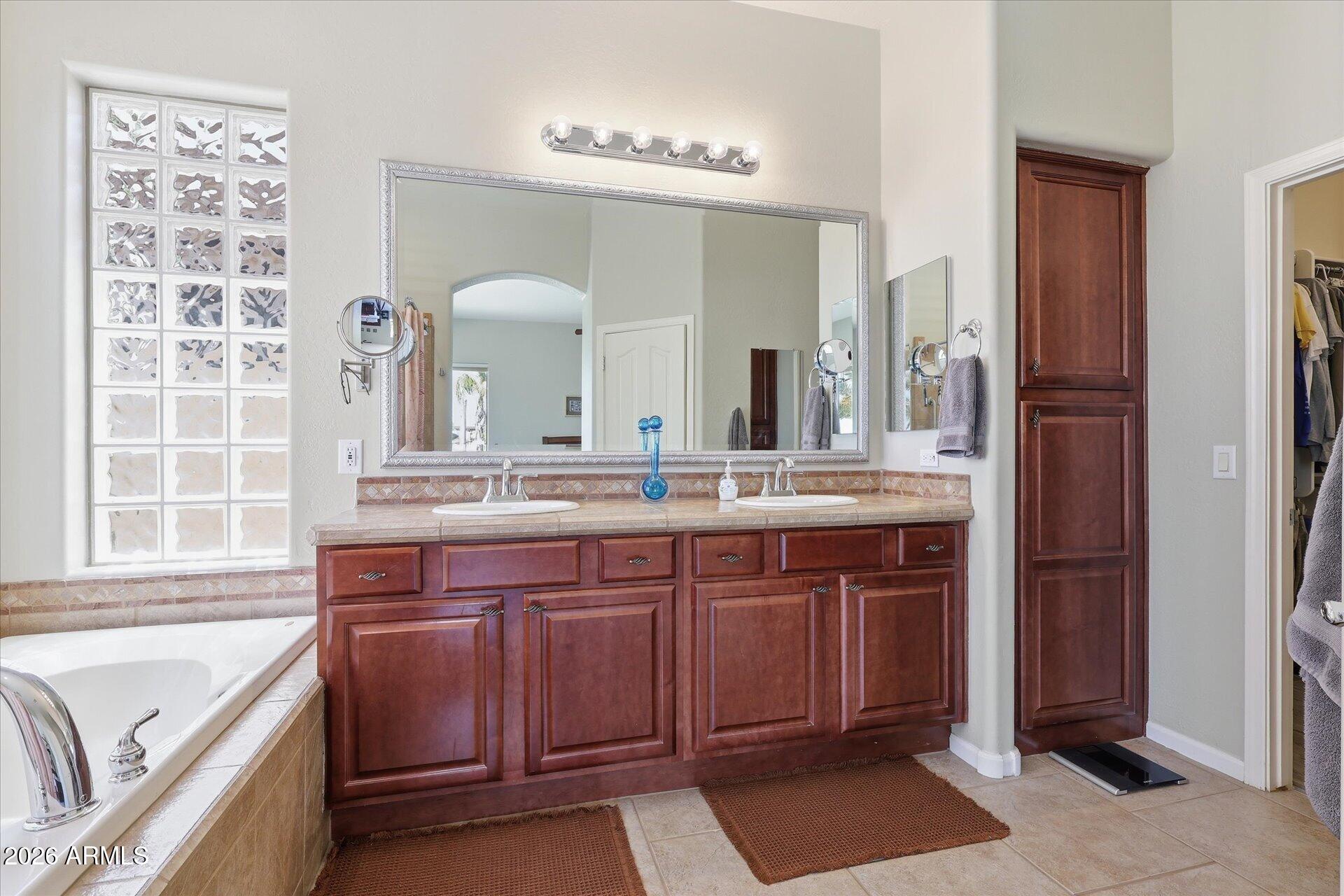 6781 Rachael Way Gilbert, AZ 85298 - Photo 33 of 50 Rachael
