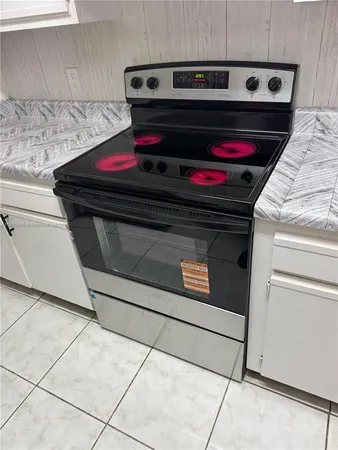 $2,000 | 4341 West McNab Road, Unit 27, Pompano Beach, FL 33069