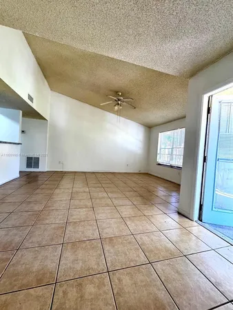$2,000 | 4341 West McNab Road, Unit 27, Pompano Beach, FL 33069