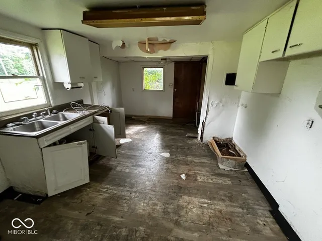 $93,500 | 1108 Burdsal Parkway, Indianapolis, IN 46208