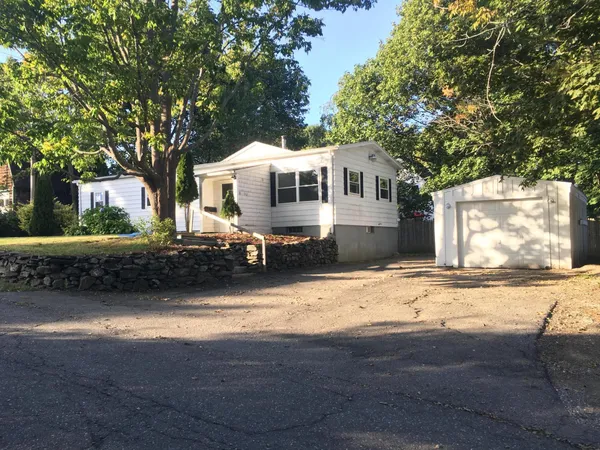 $249,000 | 2 Camden St Terrace, Rockland, ME 04841