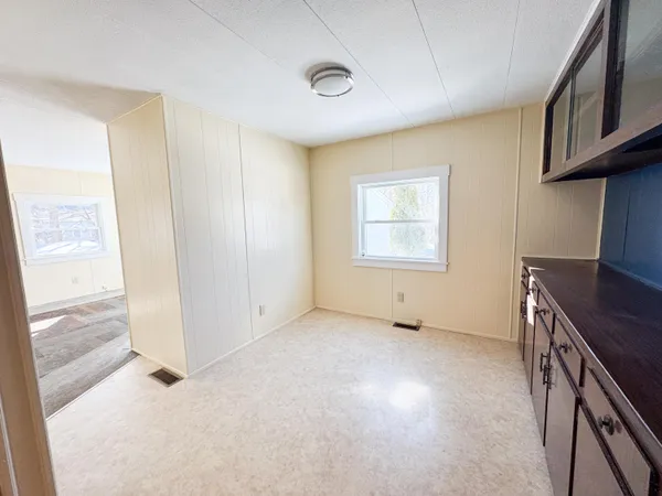$249,000 | 2 Camden St Terrace, Rockland, ME 04841