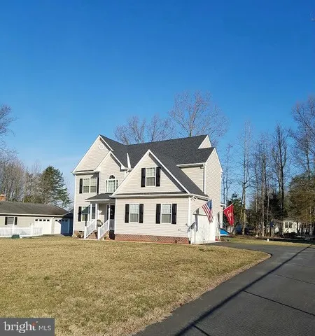 a view of house and outdoor space