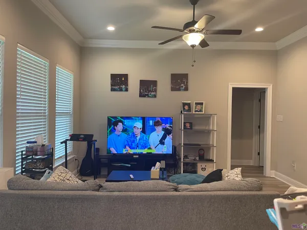 $2,050 | 10004 Ole Millstead Court, Baton Rouge, LA 70816