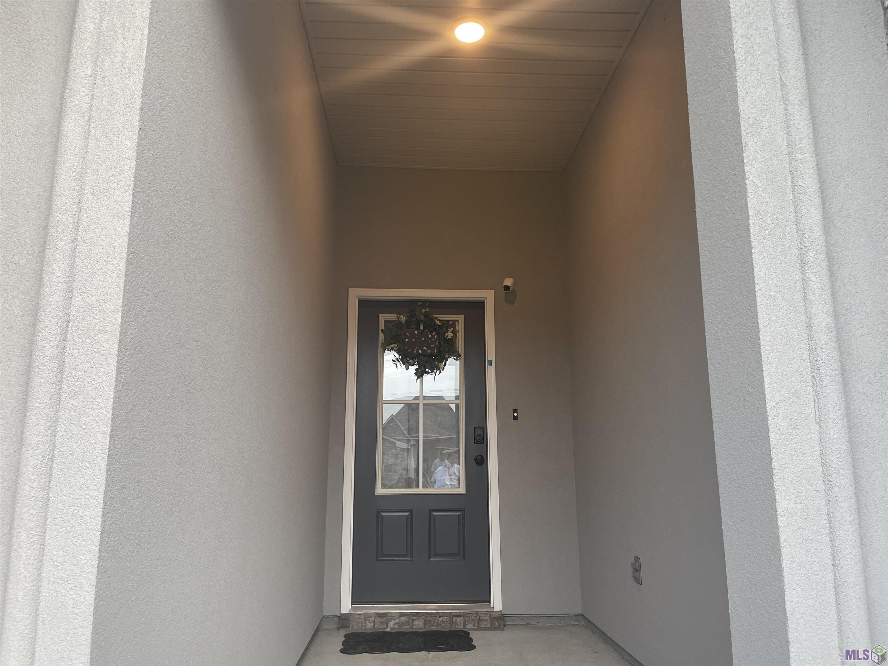 10004 Ole Millstead Court Baton Rouge, LA 70816 - Photo 4 of 13