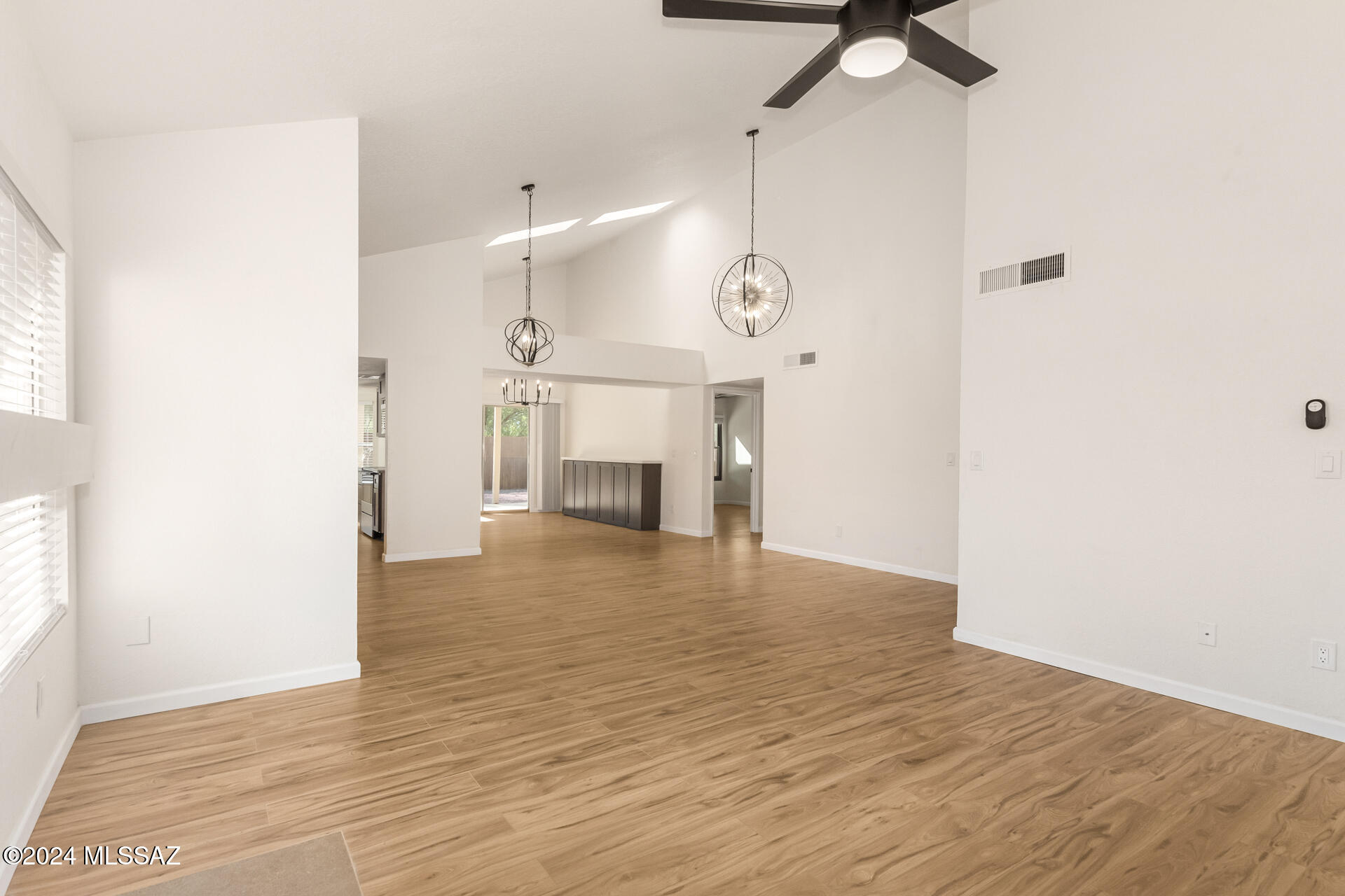 10102 East Stella Road Tucson, AZ 85730 - Photo 8 of 30 Gallery Image 8