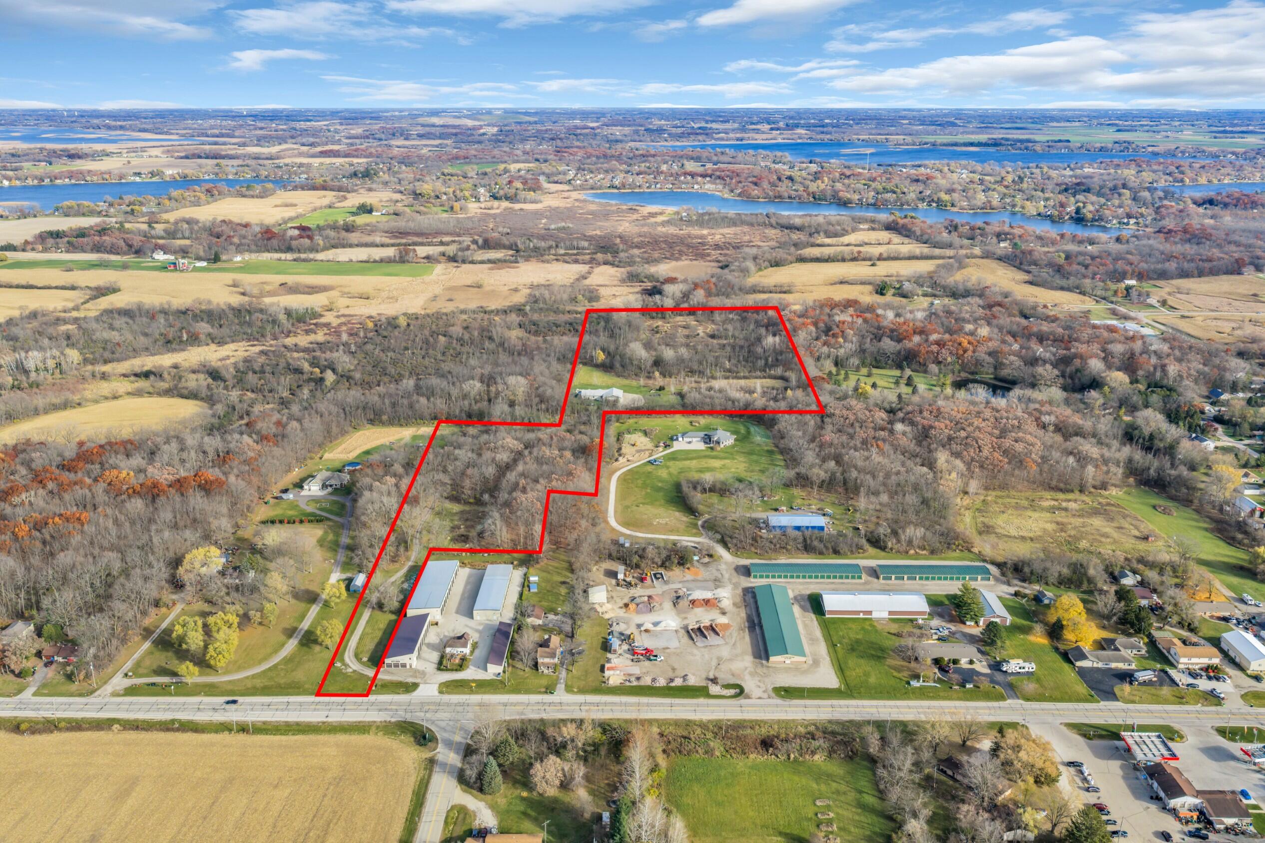 8431 Big Bend Road Waterford, WI 53185 - Photo 27 of 50 Perimeter South End