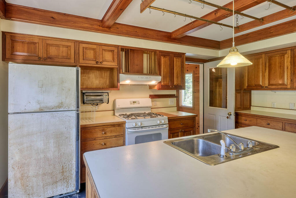 450 Southern Bay Road Penobscot, ME 04476 - Photo 9 of 39 450SouthernBayRd-9