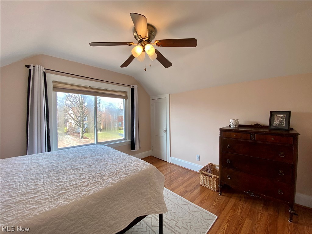 2203 Barrington Road Cleveland, OH 44118 - Photo 23 of 35 Gallery Image 23