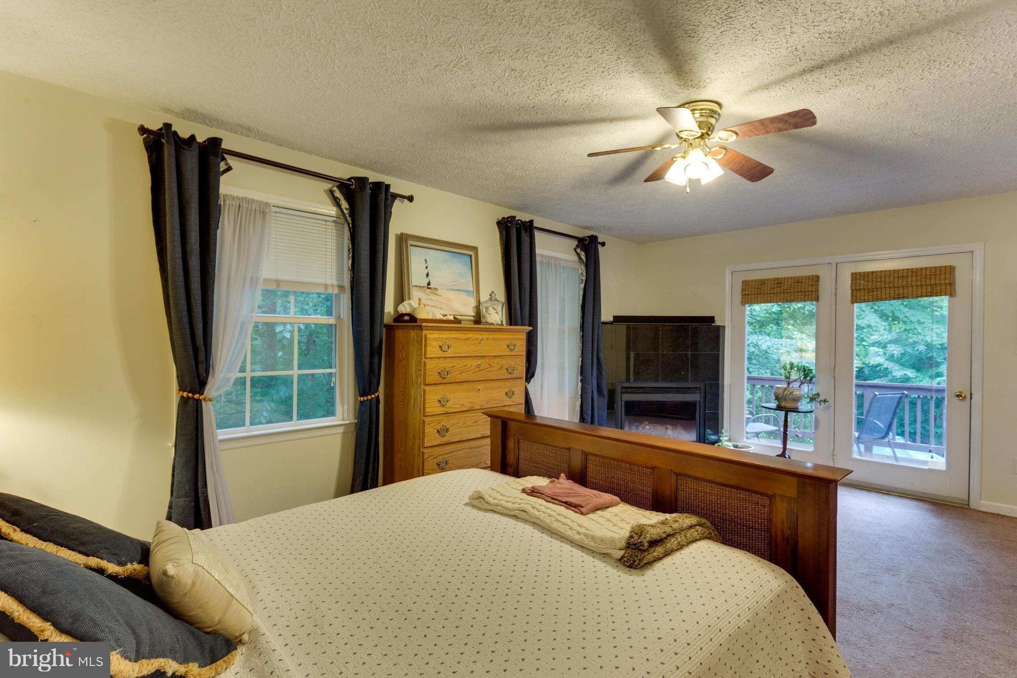 8499 North Point Road Manassas, VA 20112 - Photo 11 of 30 Bedroom (Master)