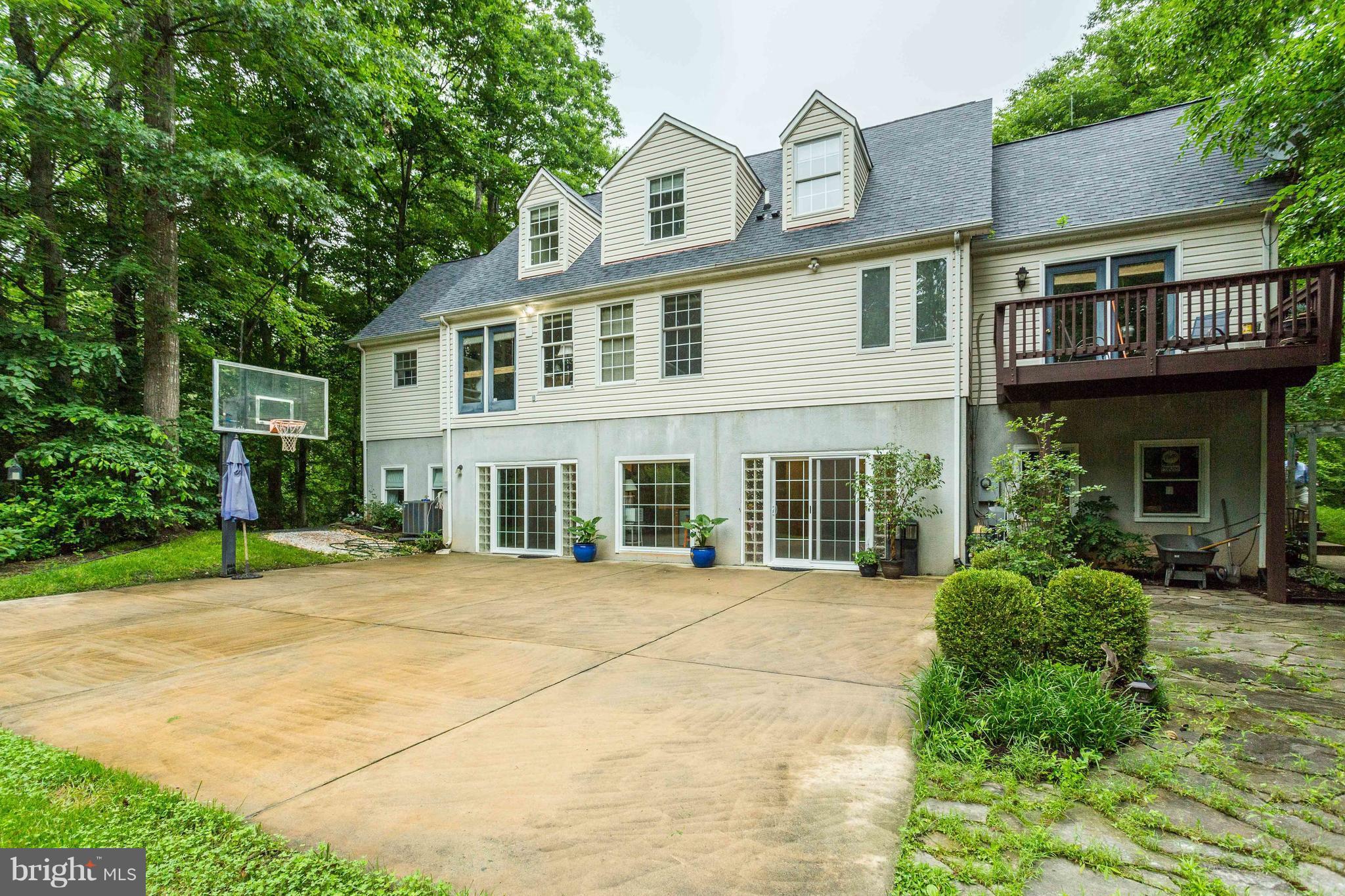 8499 North Point Road Manassas, VA 20112 - Photo 28 of 30 Exterior (Rear)