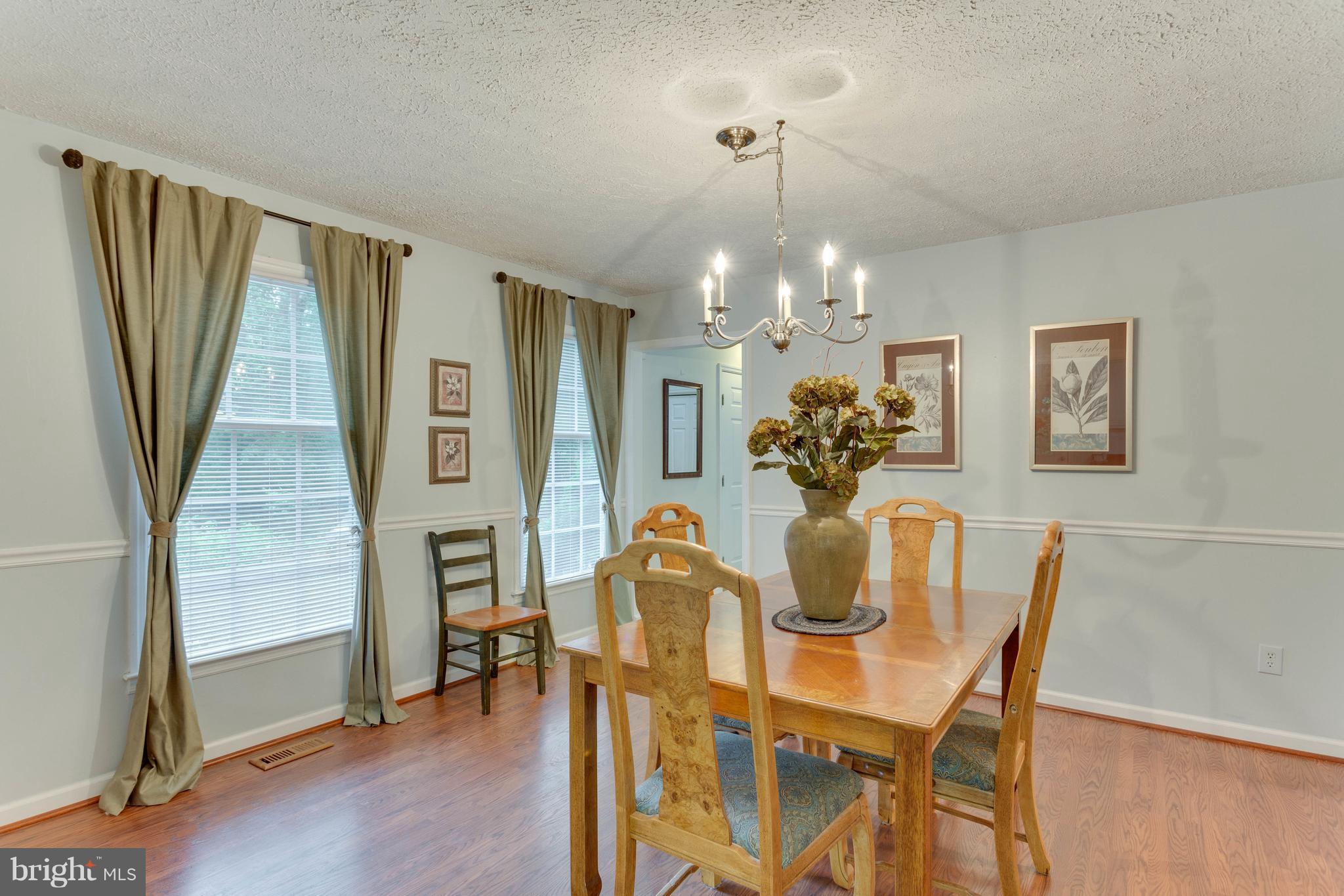 8499 North Point Road Manassas, VA 20112 - Photo 9 of 30 Dining Room