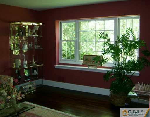 14 Springfield Road East Brunswick, NJ 08816 - Photo 5 of 8 Gallery Image 5