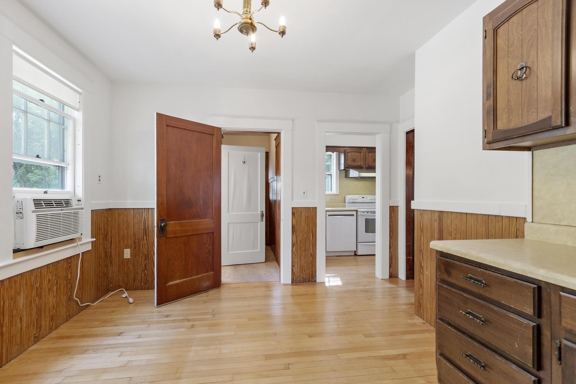 133 North Adams Street Manchester, NH 03104 - Photo 17 of 53