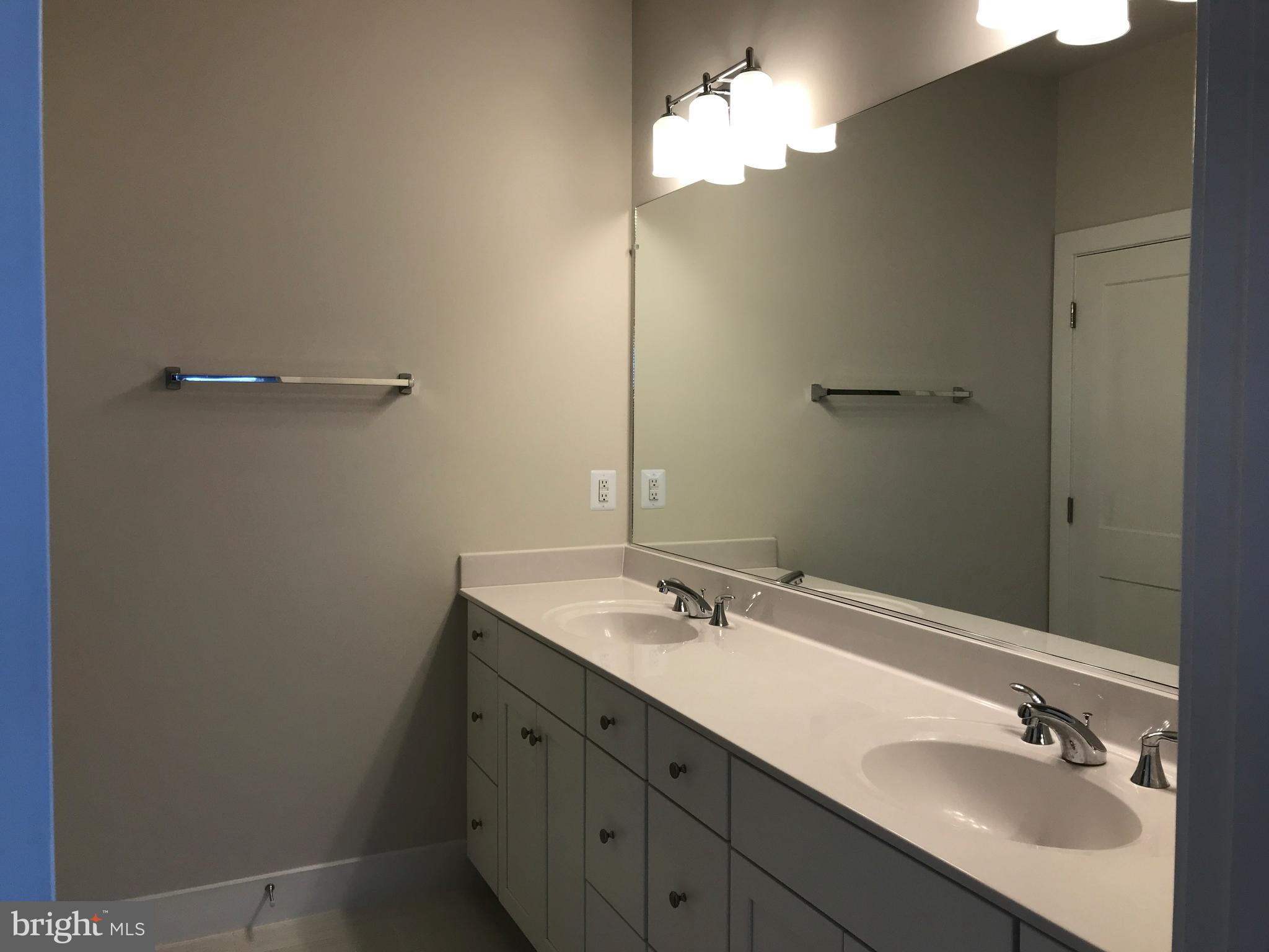 2413 Liberty Loop Herndon, VA 20171 - Photo 14 of 31