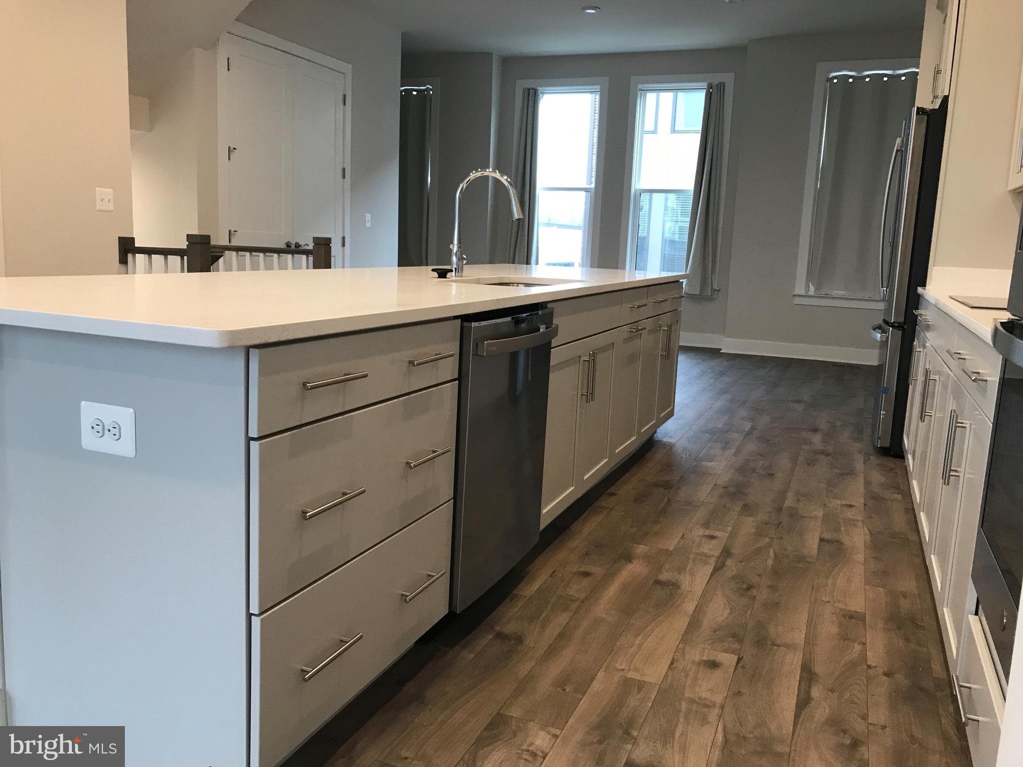 2413 Liberty Loop Herndon, VA 20171 - Photo 7 of 31