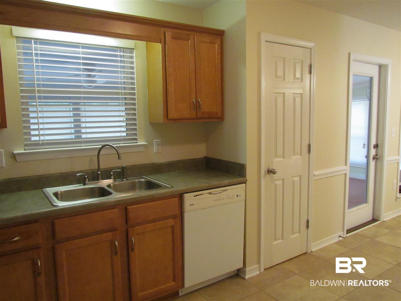 1596 Abbey Loop Foley, AL 36535 - Photo 9 of 31