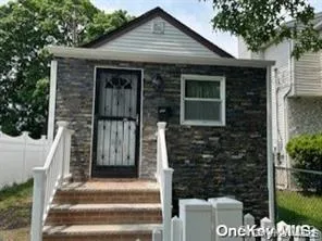$2,000 | 1226 Langdon Boulevard, Rockville Centre, NY 11570