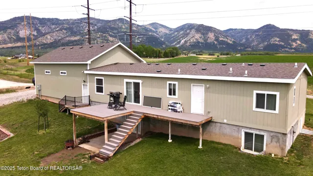 $819,000 | 36 Ruckus Road, Freedom, WY 83120