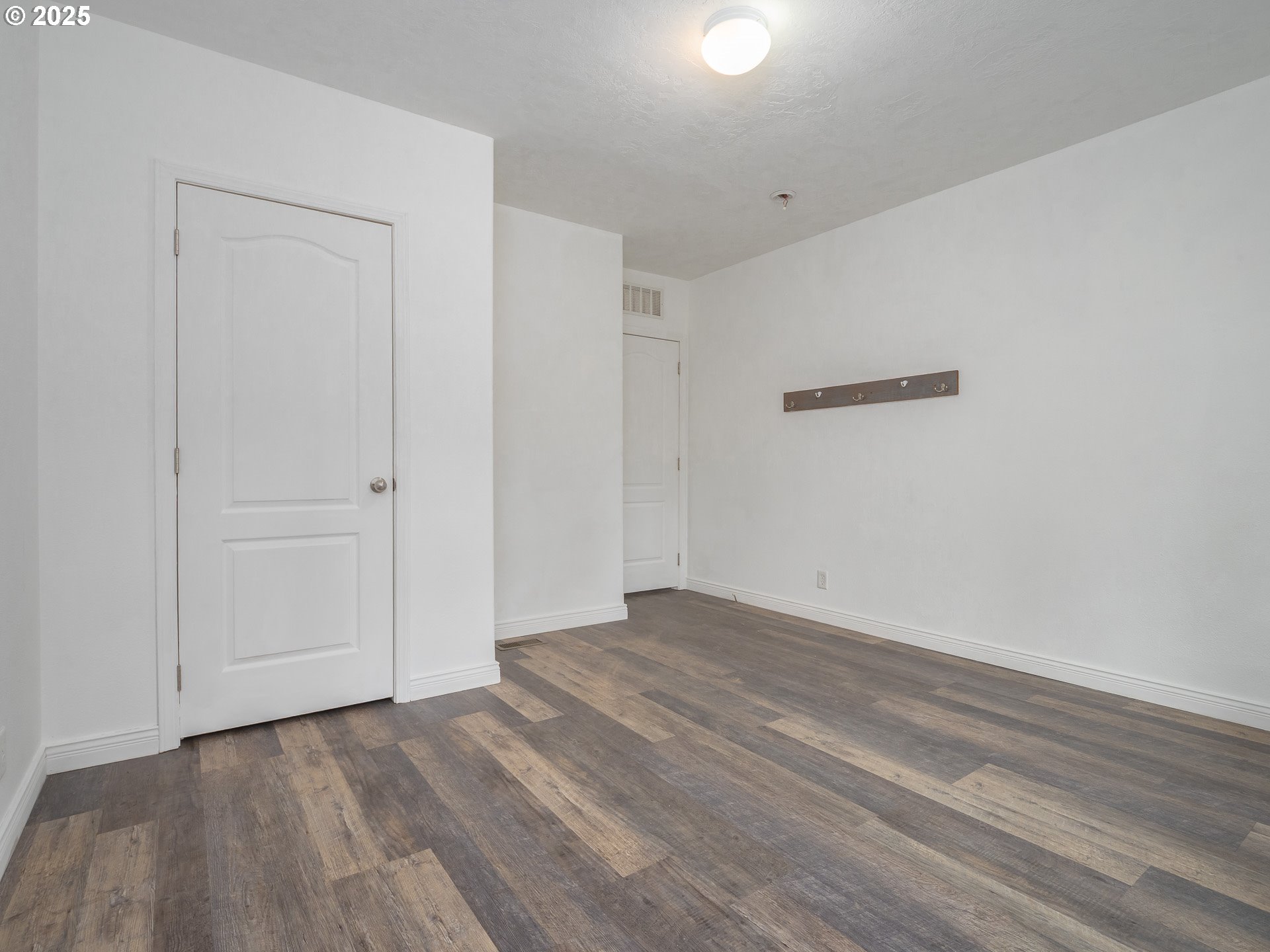 44300 Southeast Sandercock Lane Sandy, OR 97055 - Photo 29 of 48 a view of an empty room