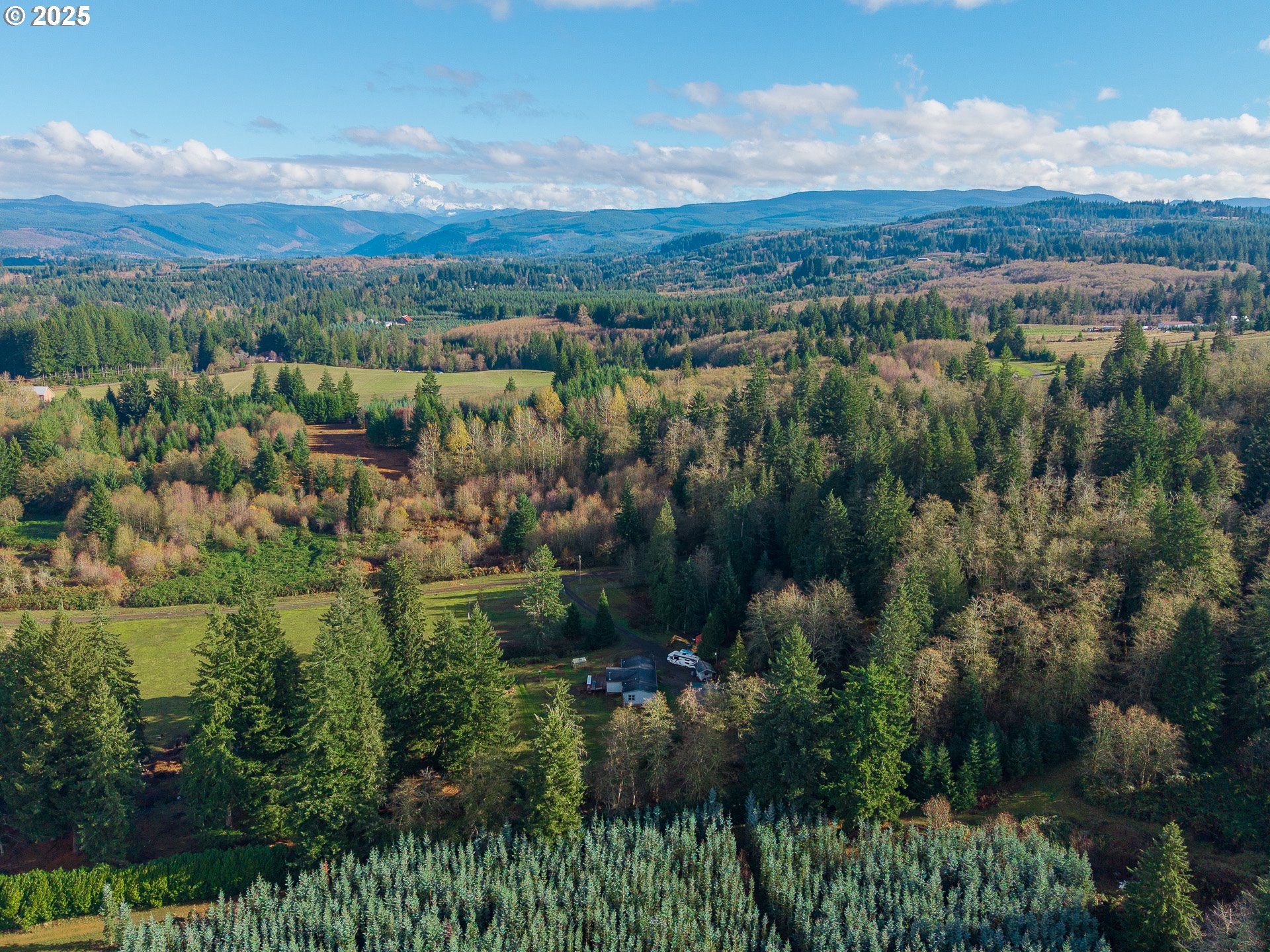 44300 Southeast Sandercock Lane Sandy, OR 97055 - Photo 42 of 48 a view of a city and mountains