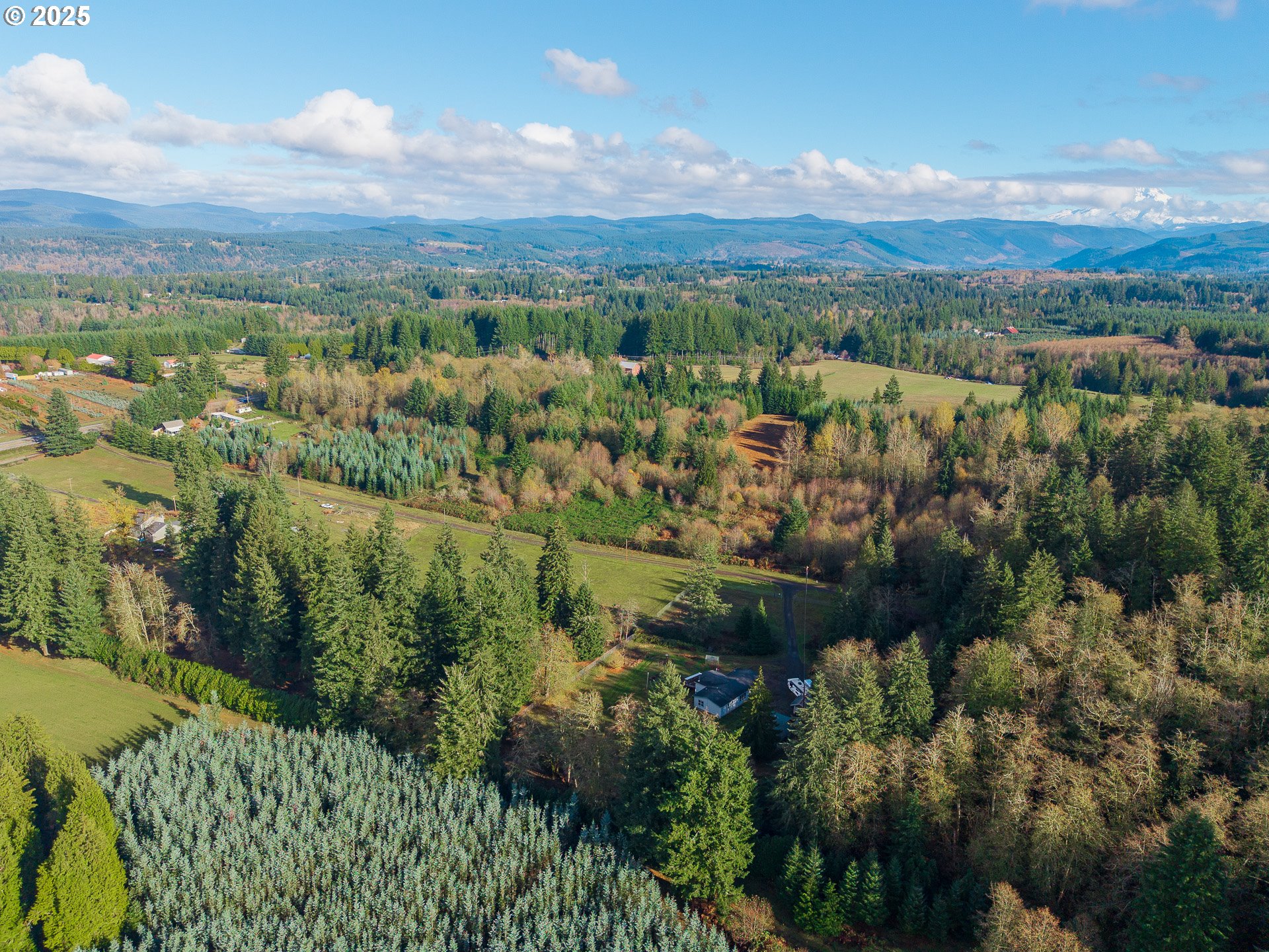 44300 Southeast Sandercock Lane Sandy, OR 97055 - Photo 43 of 48 a view of city and mountain