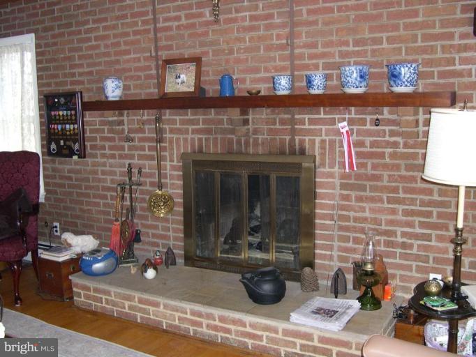 4011 Pine Brook Road Alexandria, VA 22310 - Photo 17 of 21 Family Room