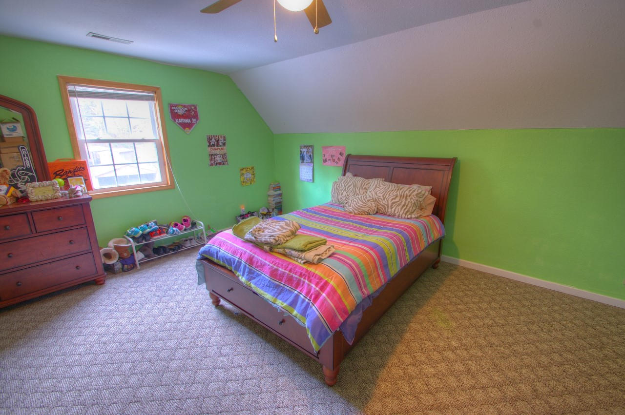 255 Green Valley Road Newport, TN 37821 - Photo 17 of 33 Bdrm 2