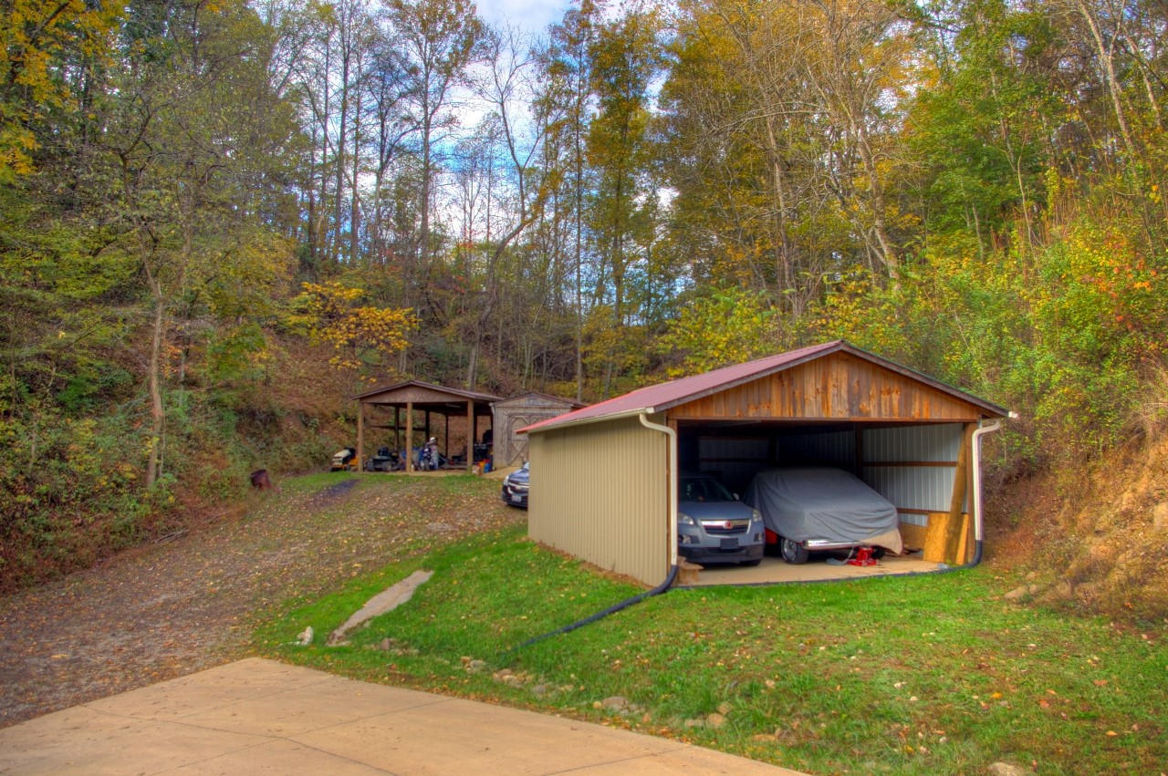 255 Green Valley Road Newport, TN 37821 - Photo 28 of 33 Parking