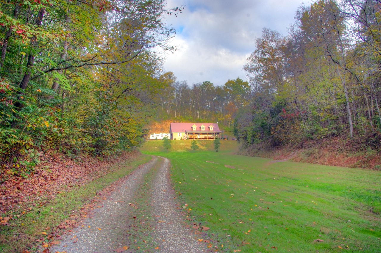 255 Green Valley Road Newport, TN 37821 - Photo 4 of 33 IMGP2073_4_5Enhancer (Custom)