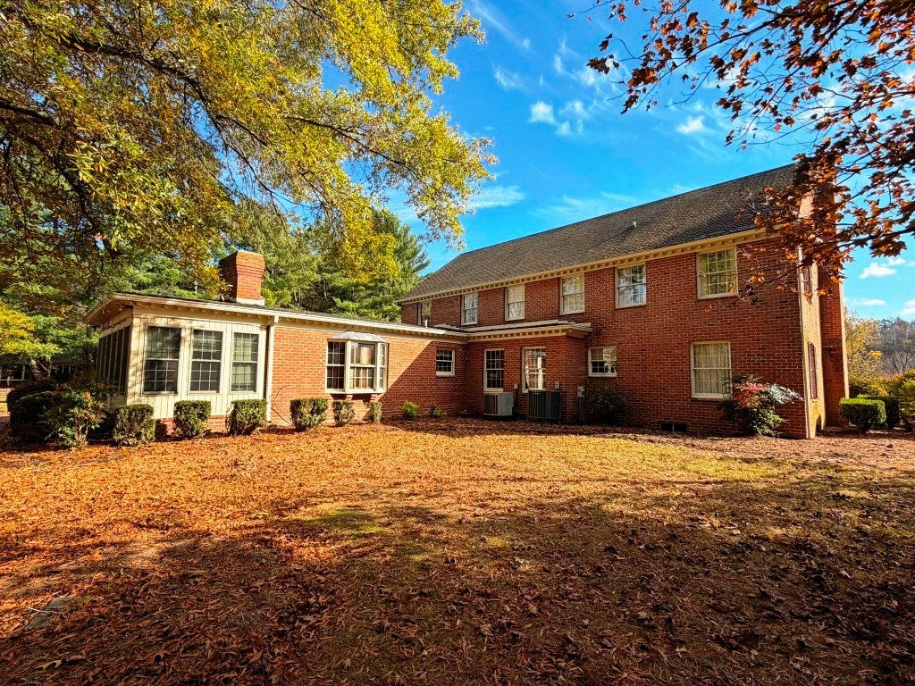 1210 West Ridge Road Wytheville, VA 24382 - Photo 7 of 45 Gallery Image 7